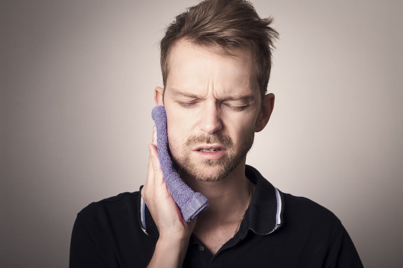4 Ways To Identify A Dental Implant Infection Hendersonville Family Dental